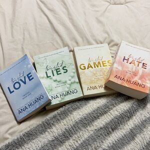 Twisted Love Series Book Set - Multicolor